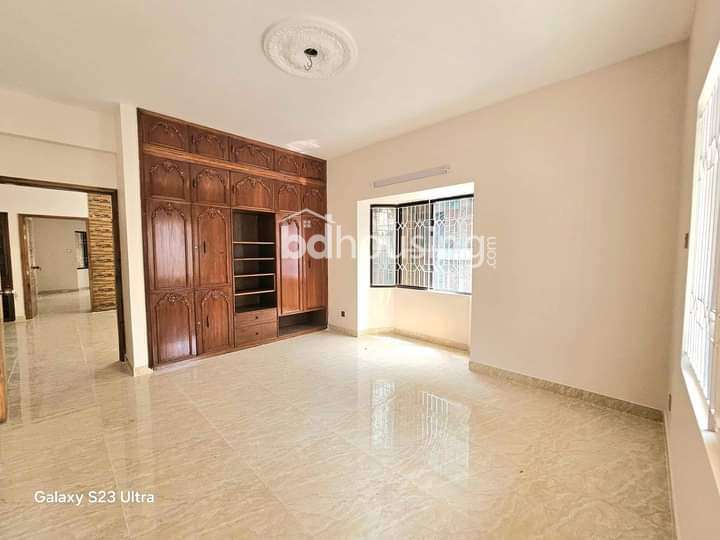 2350 sft Apartment like New , Apartment/Flats at Uttara