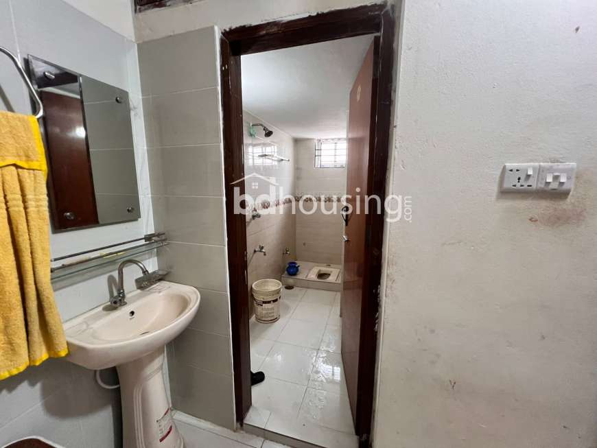 180/1, Apartment/Flats at Khilgaon