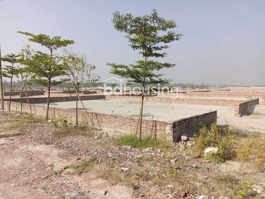 Purbachal Probashi Palli Project. , Residential Plot at Banani