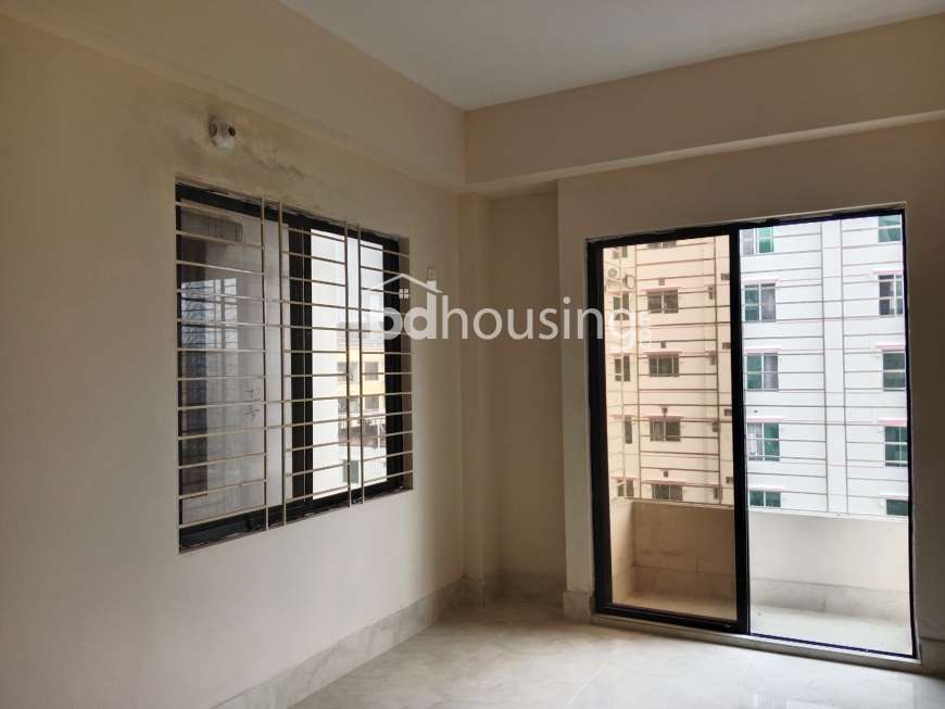 Flat of 1900 SQ Ft- 4 Bed room, 4 toilets, 1 balcony , 1 drawing cum dinning & 1 kitchen with 120 ft parking  , Apartment/Flats at Kalshi