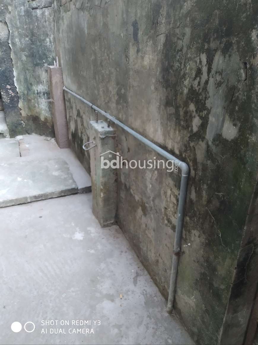 Rehana, Independent House at Jatrabari