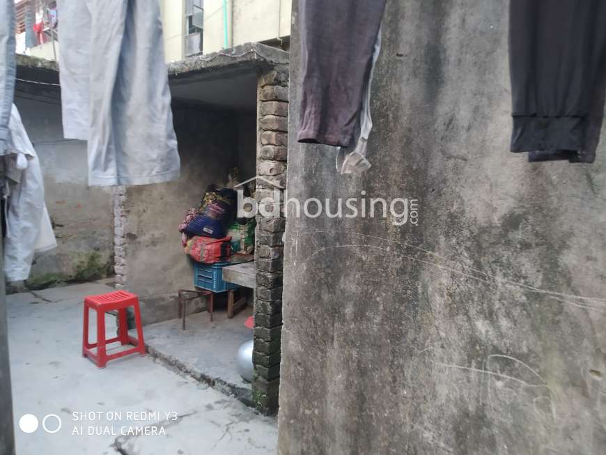 Rehana, Independent House at Jatrabari