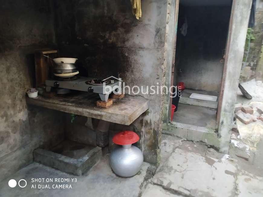 Rehana, Independent House at Jatrabari