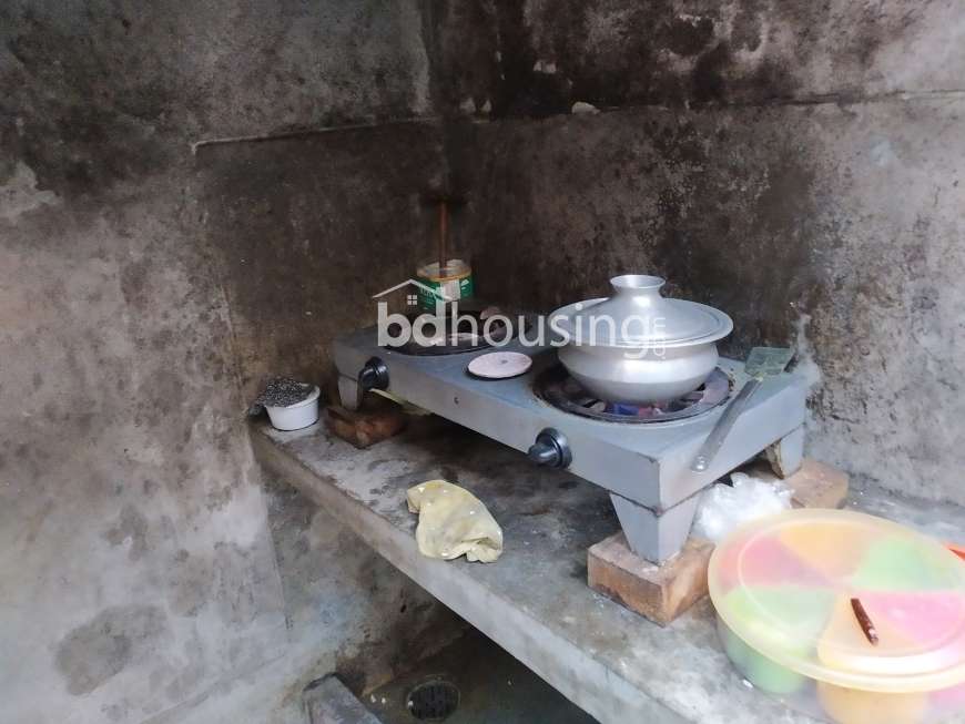 Rehana, Independent House at Jatrabari