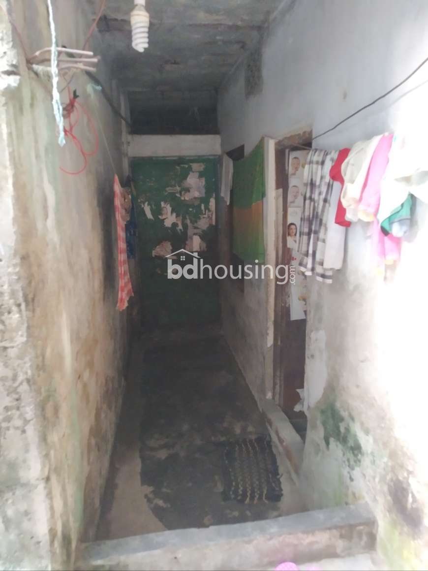 Rehana, Independent House at Jatrabari