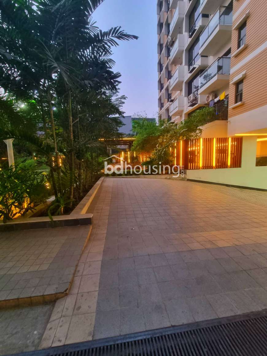 Rupayan Lake Castle, Apartment/Flats at Bashundhara R/A