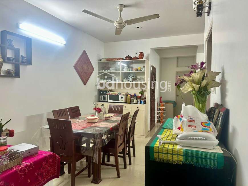1200 Sqft Exclusive Park-Facing Apartment for Sale - Dhaka Cantonment (Garrison Area), Apartment/Flats at Cantonment