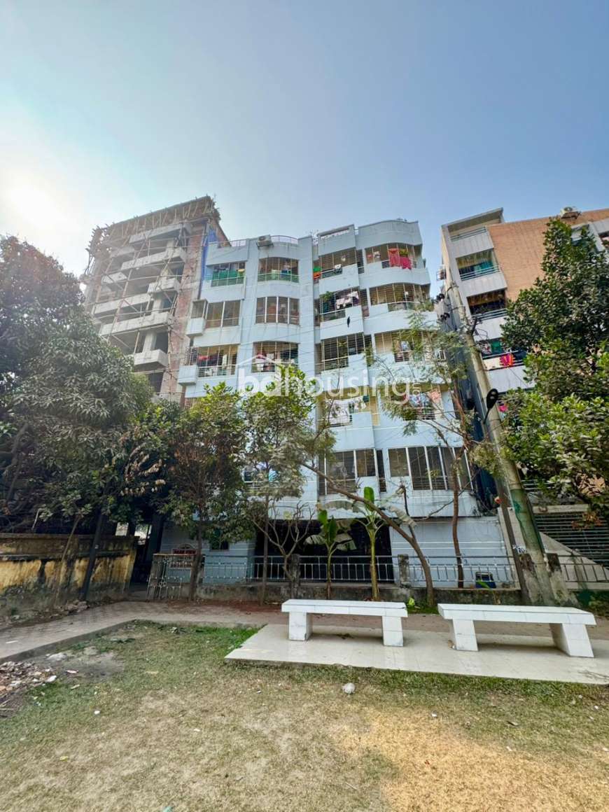1200 Sqft Exclusive Park-Facing Apartment for Sale - Dhaka Cantonment (Garrison Area), Apartment/Flats at Cantonment