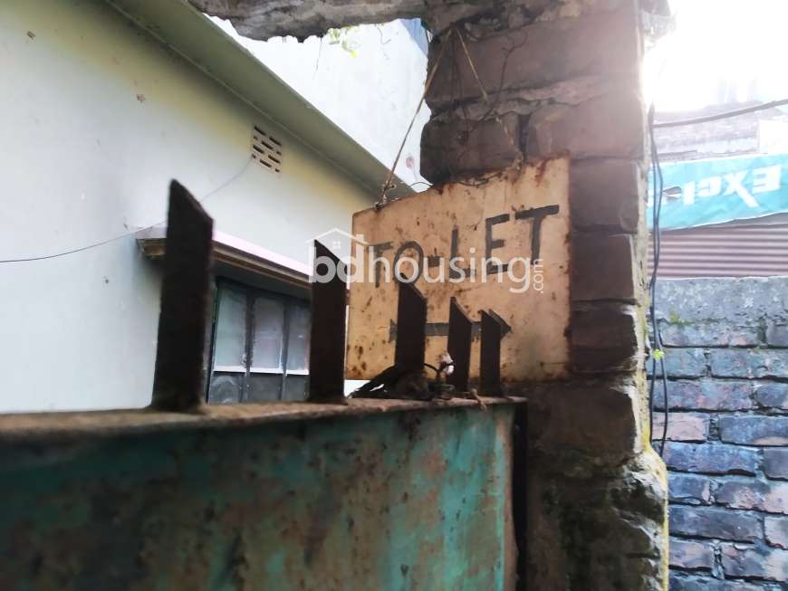 NA, Independent House at Jatrabari