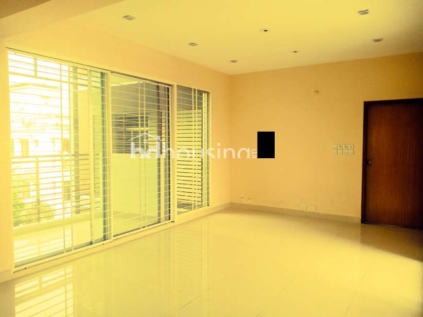 Dhanmondi 2550 sft South Facing Apartment for Sale, Apartment/Flats at Dhanmondi