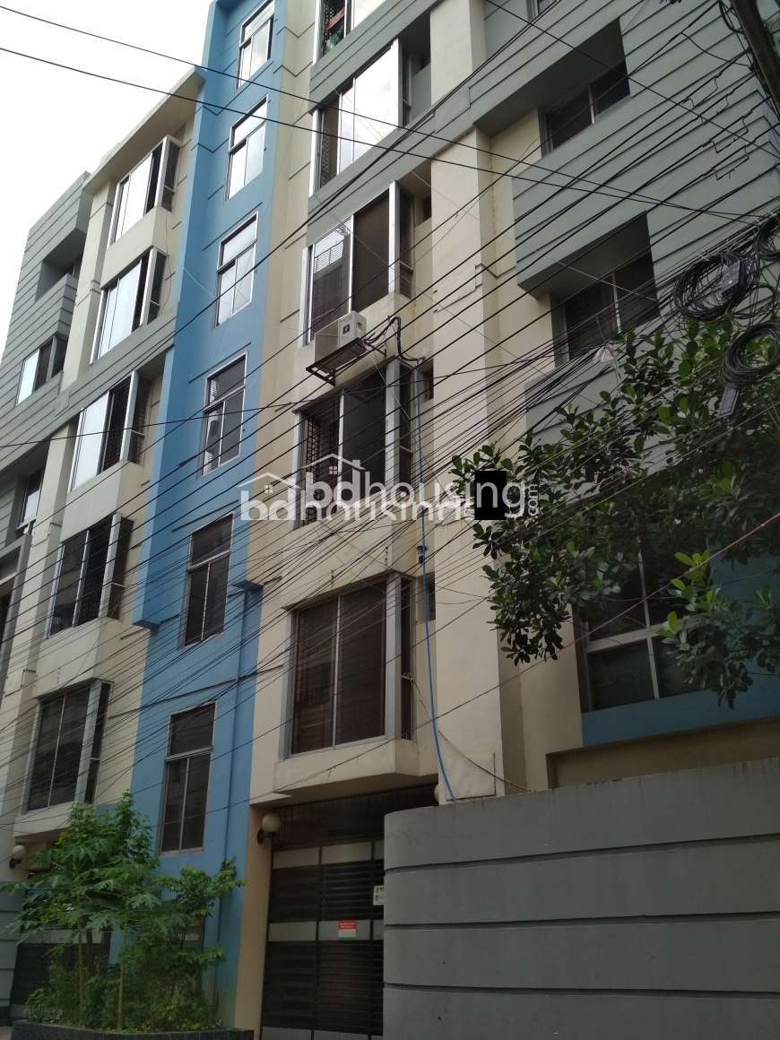 WELL DECORATED FLAT, Apartment/Flats at Uttara