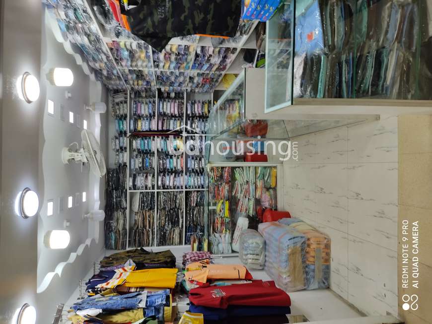 Shop, Showroom/Shop/Restaurant at Shantinagar