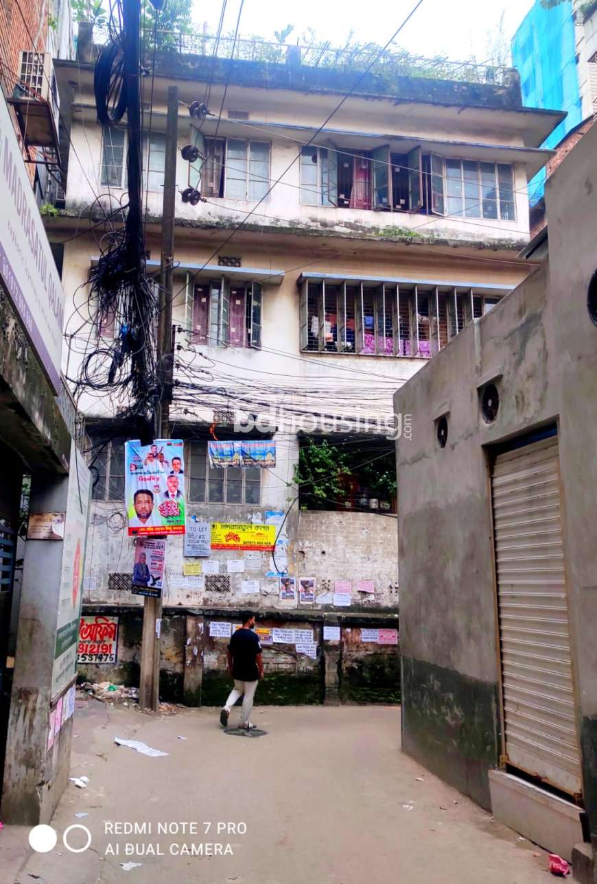 56/5 লেক সার্কাস কলাবাগান,, Independent House at Kalabagan