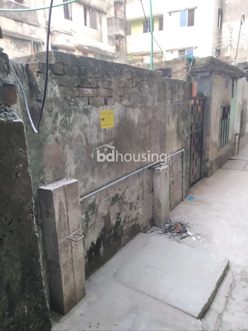 Rehana, Independent House at Jatrabari