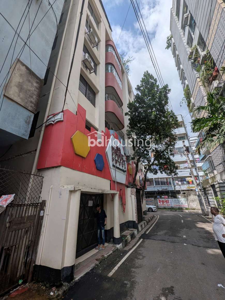 Commercial Building Is Available For Rent (for Hostel, Educational Institute, NGO & other corporate Houses), Office Space at Mohammadpur