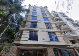 মাসে প্রায় ৪ লক্ষ টাকা  ভাড়া আয়ের আবাসিক ভবন বিক্রি হবে।  নিকুঞ্জ-২ Independent House at 