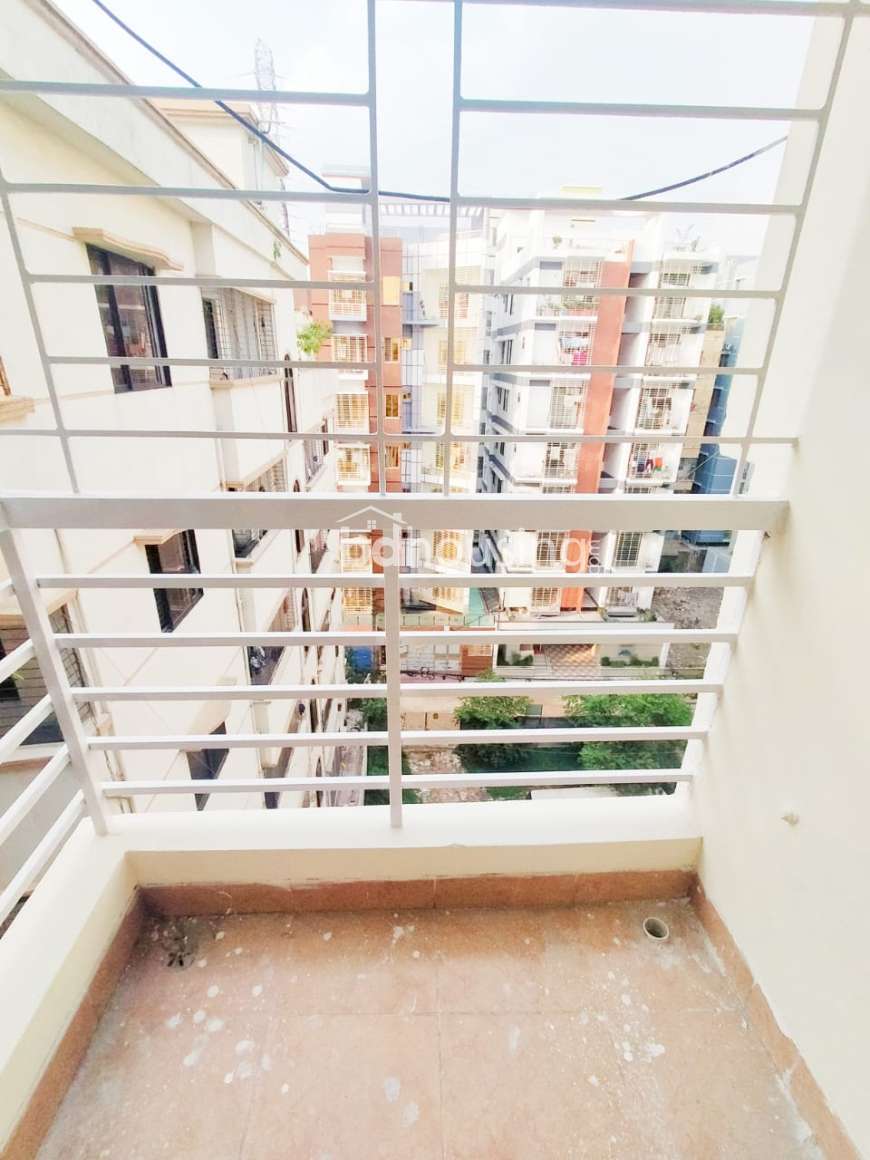 Amble Nilumbo at Aftabnagar, Apartment/Flats at Aftab Nagar