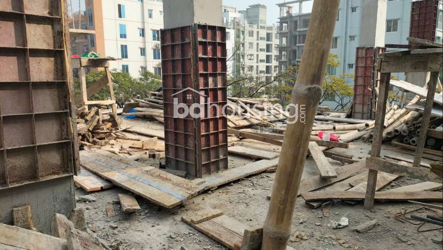 South Facing 1575 sft. Flat Near 300 ft at Block H, Bashundhara R/A for Sale, Apartment/Flats at Bashundhara R/A