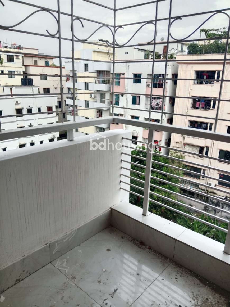 1755 Sft south facing New, Apartment/Flats at Uttara