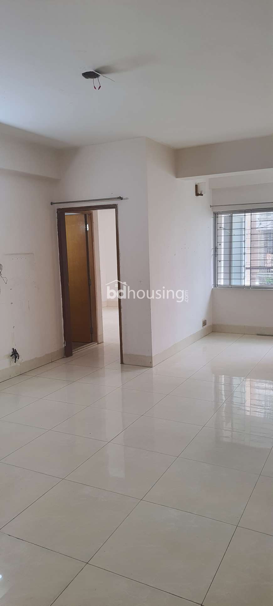 Used 1560 sft. Flat for Sale at Block - G, Bashundhara, Apartment/Flats at Bashundhara R/A